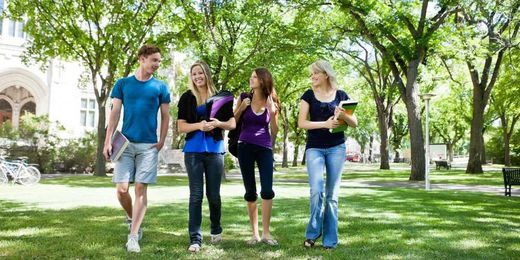 Zoomers on campus: Where I choose to bank