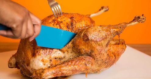How to defrost a turkey for Thanksgiving (and how not to)