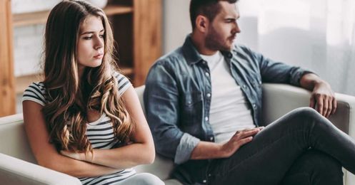 8 Signs That a Partner May Want a Divorce