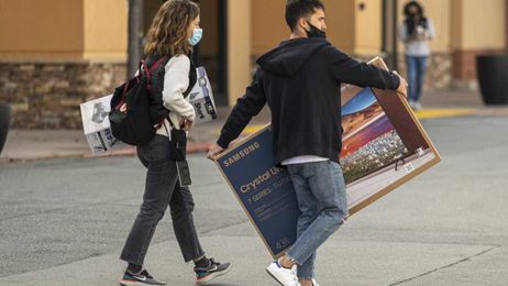 A Majority of Americans Don't Understand This Retailer Financing Strategy — and It Can Cost Them Big Bucks