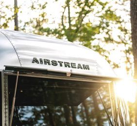Dreamer to Streamer: 7 Insights to Help You Choose the Right Travel Trailer