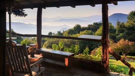 A Guide to the Gateway Towns of Great Smoky Mountains National Park