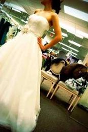 5 Things to Bring with You to the Bridal Salon