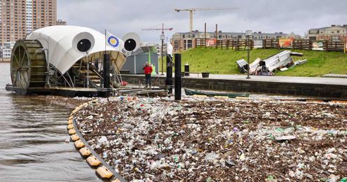 Does Dallas need a solar-powered trash taxi for the Trinity? 