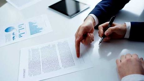 4 Things to Check Before You Sign a New Employment Contract