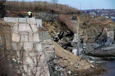 Newport Cliff Walk collapse was stunning. But not for geoscientists.