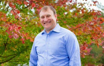 Improv Classes for Booz Allen Engineer Make Him a Better Leader