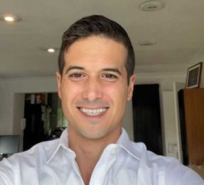 "I lost my banking job three times before I was 31"