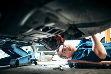 DOT 3 and DOT 4 Brake Fluid: What's the Difference?