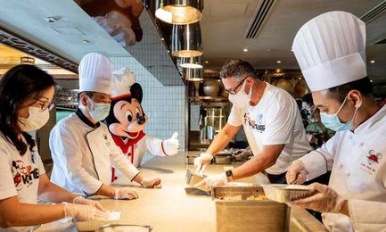 What happens to food at Disney Parks that isn’t eaten? Find out!