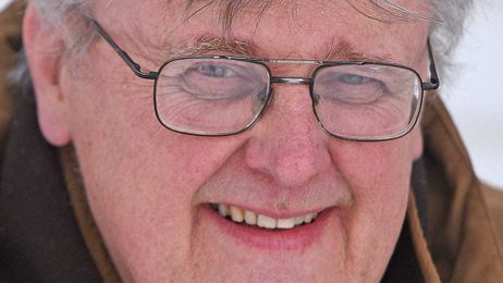 A Stroll Through the Garden: Tips for using edible flowers to dress up your dish