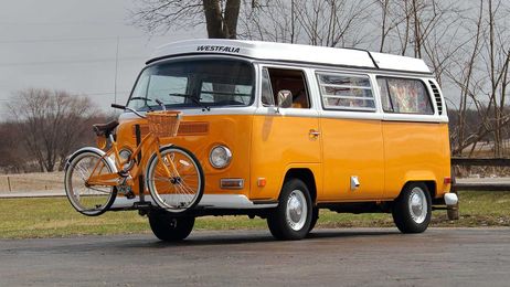 Upcycle: VW Westfalia Camper Van Rocks 6 Wheels to Double the Fun