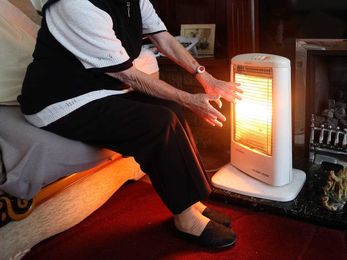 Elderly people choose between heating and eating as bills surge