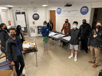 Family Digital Navigators help Yesler Residents Thrive with Technology