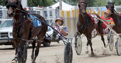 Avenatti shines in Day 1 of harness racing at Effingham County Fair