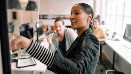Why Being Vulnerable Makes You a Weak Leader...And What You Should do Instead to Be Respected 