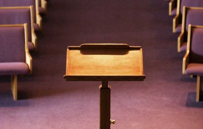 13 Things a Pastor Should Never Say to a Congregation