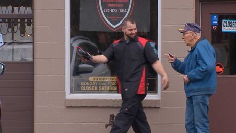 Marine who owns local auto-body shop helps fellow veteran in need with free repair
