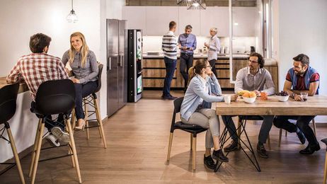 fixed menu or cafeteria style?